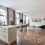 アパート Limehome Kopenhagener Strasse ベルリン