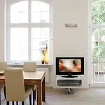 Limehome Kopenhagener Strasse Lägenhet *