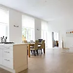 アパート Limehome Kopenhagener Strasse ベルリン