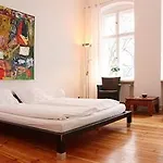 Limehome Kopenhagener Strasse アパート